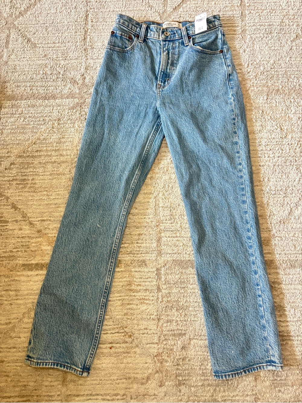 NWT Abercrombie 90s straight ultra high rise jeans size 25 short